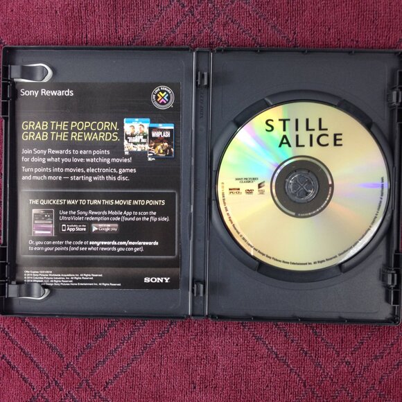 Still Alice - 2014 - Drama/Melodrama - Rated PG/13 - DVD - Used - Picture 3 of 3